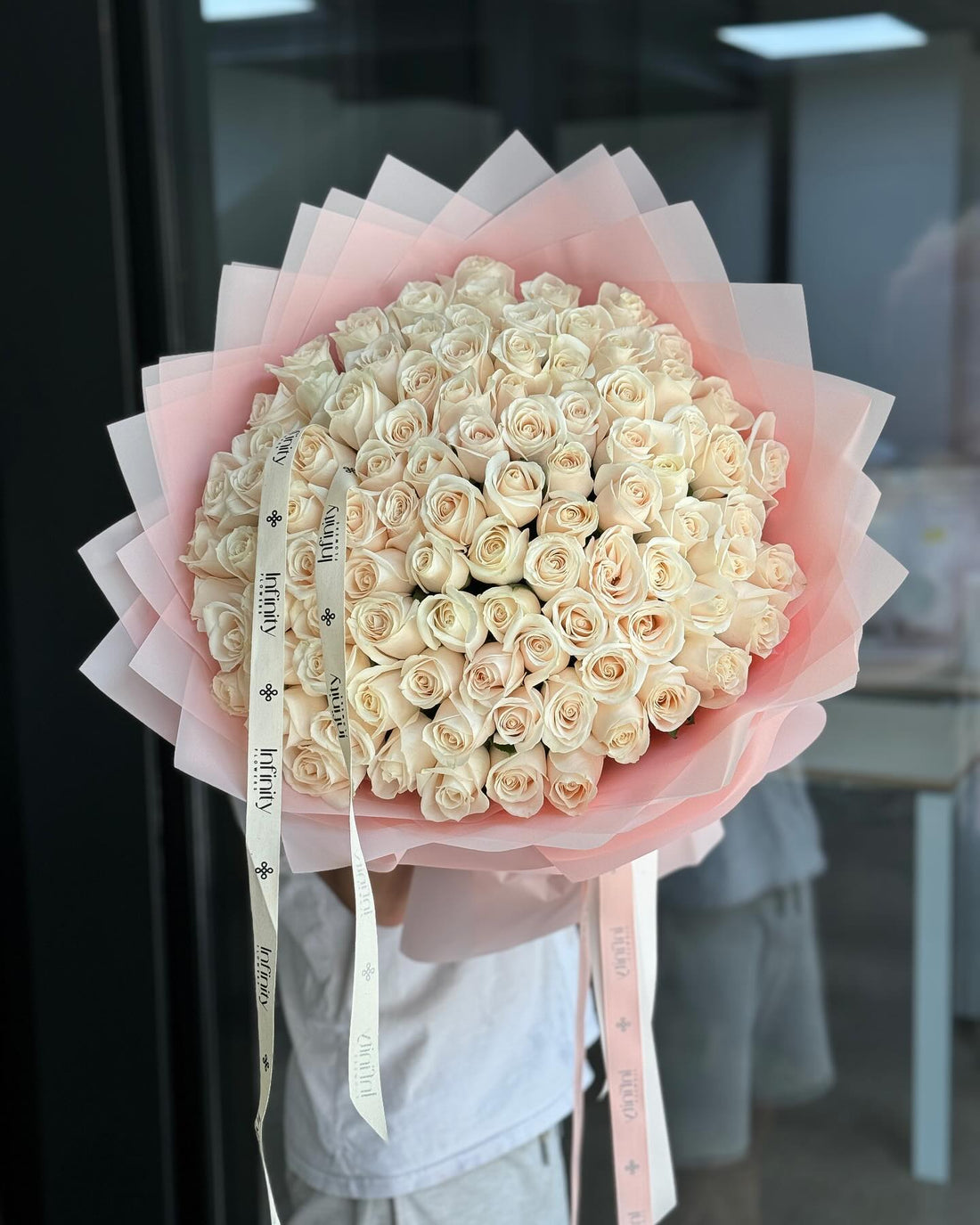 No. 132 Vendela roses